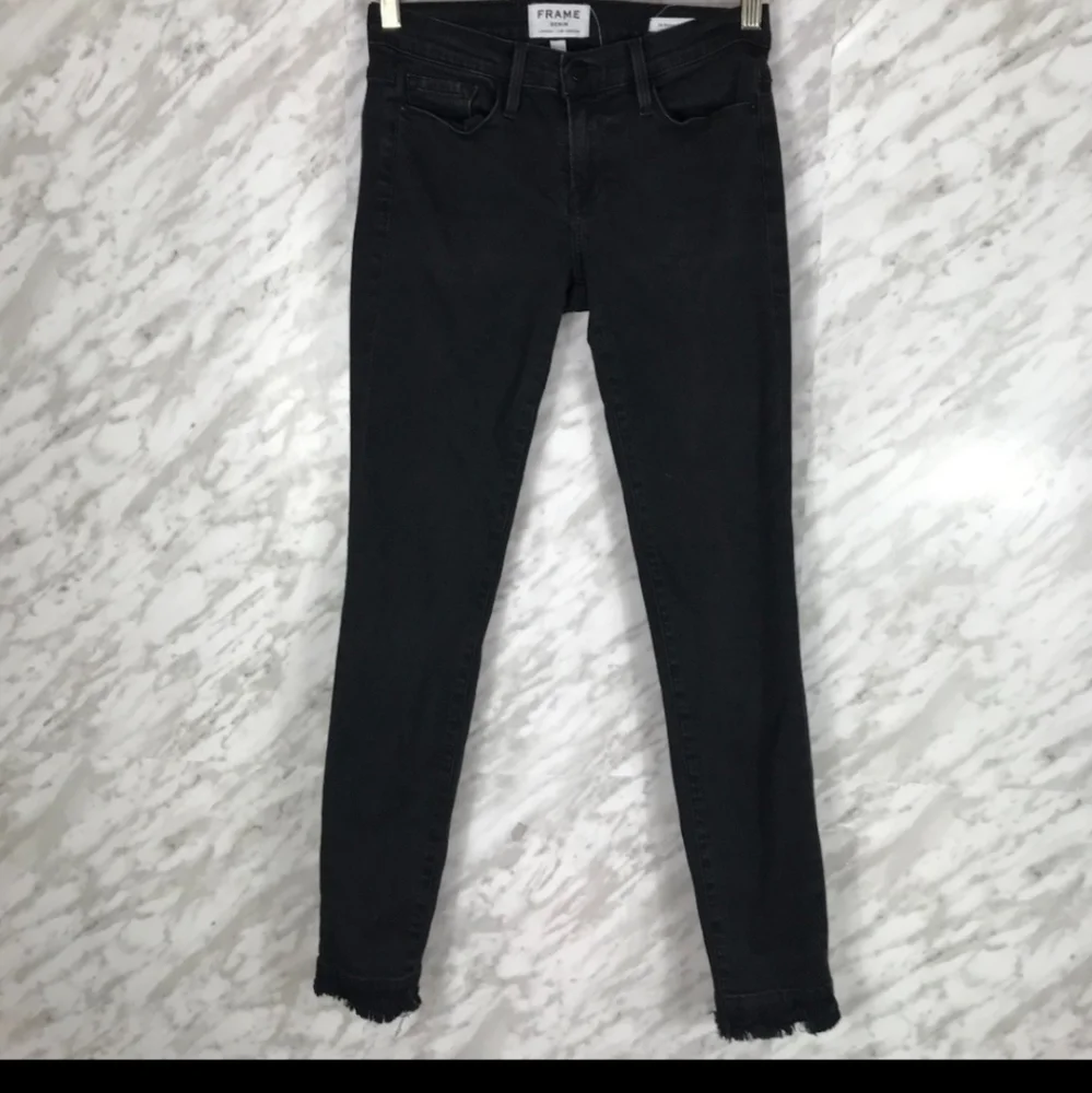 Frame Le Skinny De Jeanne Jeans in Black - Size 26 - Raw Hem, Mid-Rise, Faded - Picture 3 of 12